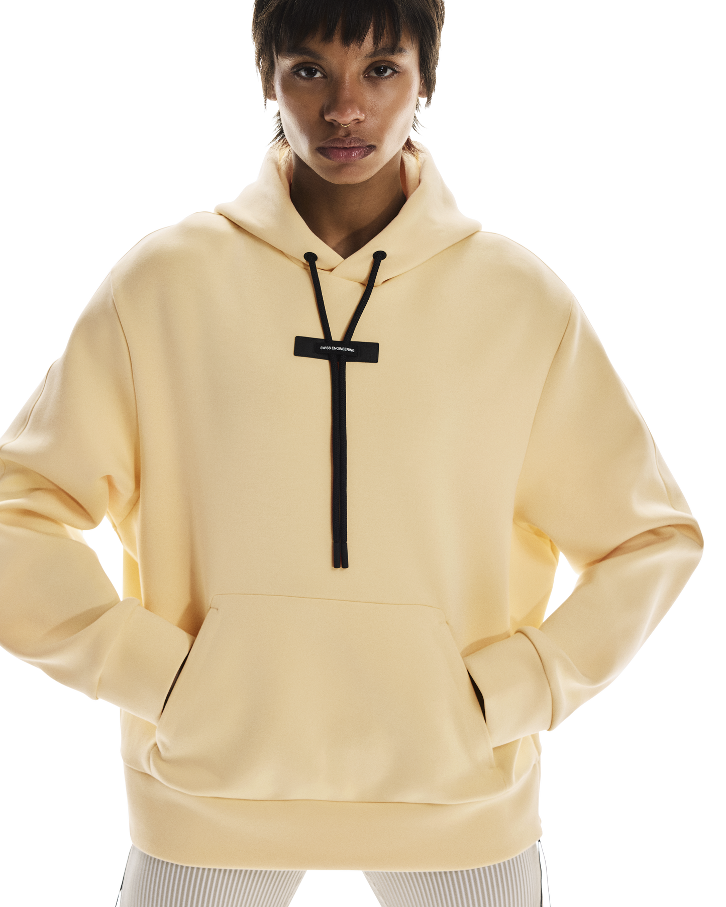 【WOMEN'S】Focus Tech Hoodie