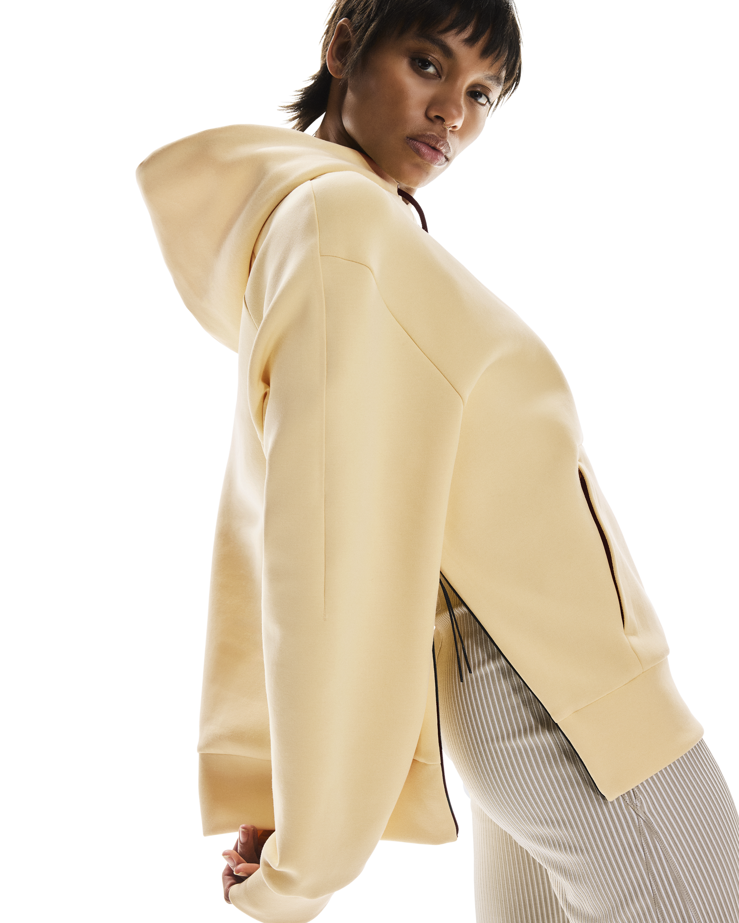 【WOMEN'S】Focus Tech Hoodie